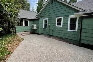 377 Pelton Ln, Gold Hill, OR 97525 - Photo 7