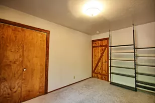 939 Beaver Creek Rd, Jacksonville, OR 97530 - Photo 45
