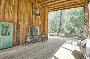 939 Beaver Creek Rd, Jacksonville, OR 97530 - Photo 15