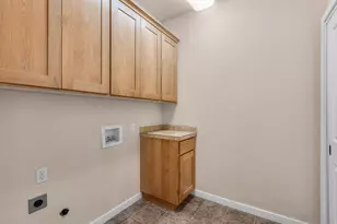 2612 NW Lemhi Pass Dr, Bend, OR 97703 - Photo 27