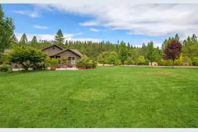 255 Mountain Paradise Drive, Grants Pass, OR 97526 - Photo 29