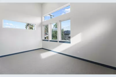 757 SW Pelton Place #7, Bend, OR 97702 - Photo 11