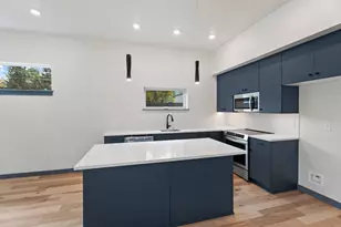 757 SW Pelton Pl, Bend, OR 97702 - Photo 7