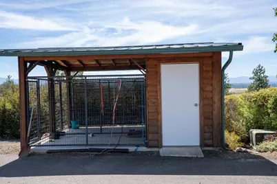 1881 Brophy Road, Eagle Point, OR 97524 - Photo 97