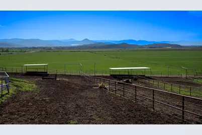 1881 Brophy Road, Eagle Point, OR 97524 - Photo 121