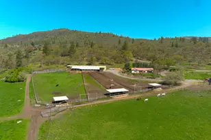 1881 Brophy Rd, Eagle Point, OR 97524 - Photo 27