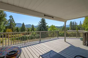 235 Larkin Rd, Grants Pass, OR 97527 - Photo 27