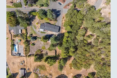 235 Larkin Road, Grants Pass, OR 97527 - Photo 43