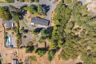 235 Larkin Rd, Grants Pass, OR 97527 - Photo 43