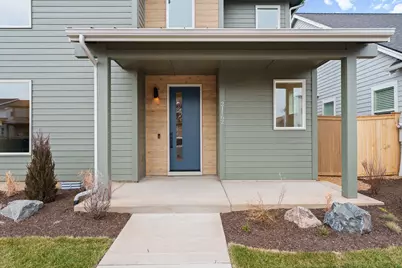 21162 NE Beall Drive #18, Bend, OR 97701 - Photo 3