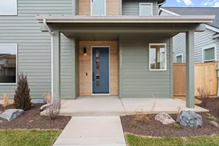 21162 NE Beall Dr, Bend, OR 97701 - Photo 3