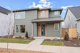 21162 NE Beall Dr, Bend, OR 97701 - Photo 1