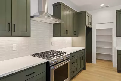 21162 NE Beall Drive #18, Bend, OR 97701 - Photo 15