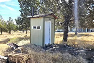 13422 SW Airfield Ln, Culver, OR 97734 - Photo 33