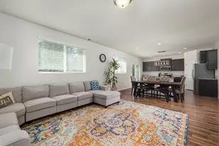 20559 SE Cameron Ave, Bend, OR 97702 - Photo 7