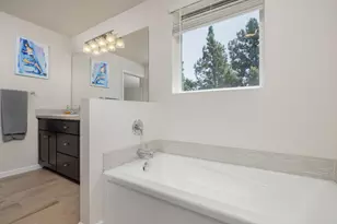 20559 SE Cameron Ave, Bend, OR 97702 - Photo 17