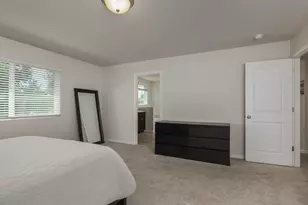 20559 SE Cameron Ave, Bend, OR 97702 - Photo 15