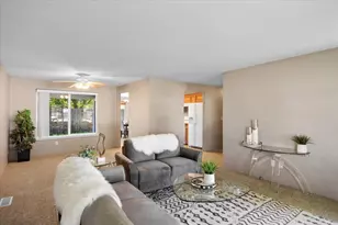 2530 Seneca St, Medford, OR 97501 - Photo 5