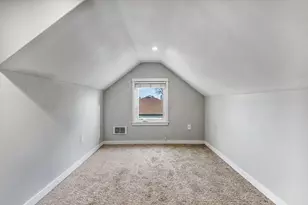 221 SW Rainbow Ave, Dallas, OR 97338 - Photo 29