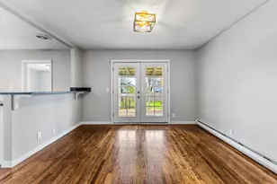 221 SW Rainbow Ave, Dallas, OR 97338 - Photo 9