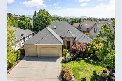 162 Bellerive Drive, Eagle Point, OR 97524 - Photo 1