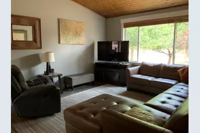 2420 NW Helmholtz Way, Redmond, OR 97756 - Photo 15