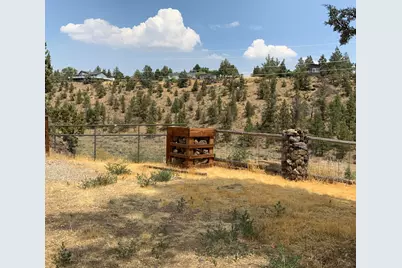 2420 NW Helmholtz Way, Redmond, OR 97756 - Photo 45