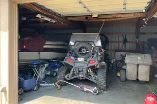 2420 NW Helmholtz Way, Redmond, OR 97756 - Photo 29