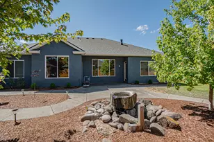 203 Bellerive Dr, Eagle Point, OR 97524 - Photo 29