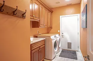 203 Bellerive Dr, Eagle Point, OR 97524 - Photo 19