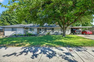 1010 Garfield St, Medford, OR 97501 - Photo 1