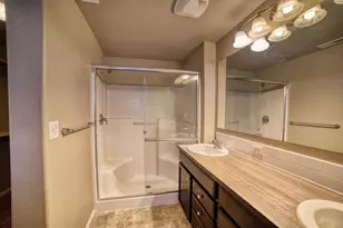 1171 W Hill Ave, Sisters, OR 97759 - Photo 9