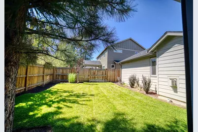 1171 W Hill Avenue, Sisters, OR 97759 - Photo 15