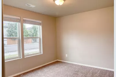 1171 W Hill Avenue, Sisters, OR 97759 - Photo 11