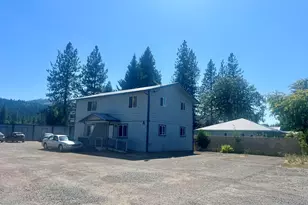 248 South St, Butte Falls, OR 97522 - Photo 5