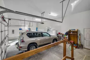 825 Victoria Falls Dr, Redmond, OR 97756 - Photo 19