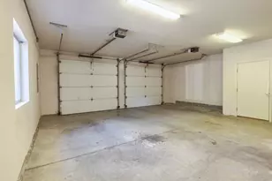 1946 NW Crown St, Grants Pass, OR 97526 - Photo 43