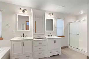 1946 NW Crown St, Grants Pass, OR 97526 - Photo 17