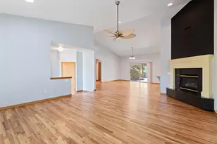 1946 NW Crown St, Grants Pass, OR 97526 - Photo 7