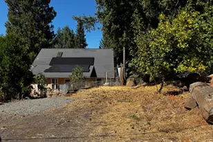 240 Bluff St, Butte Falls, OR 97522 - Photo 3