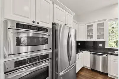 61417 Cultus Lake Court, Bend, OR 97702 - Photo 17