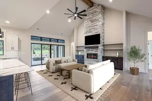 2447 Osprey Dr, Redmond, OR 97756 - Photo 7