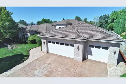 256 Island Pointe Drive, Medford, OR 97504 - Photo 3