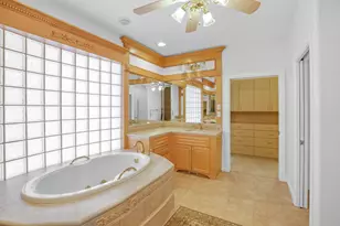 256 Island Pointe Dr, Medford, OR 97504 - Photo 41