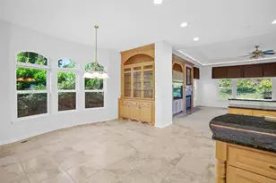 256 Island Pointe Dr, Medford, OR 97504 - Photo 19