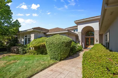 256 Island Pointe Drive, Medford, OR 97504 - Photo 5