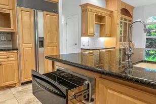 256 Island Pointe Dr, Medford, OR 97504 - Photo 53