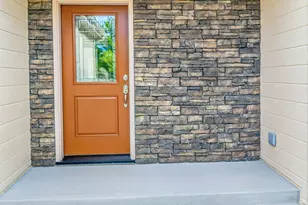 834 Quail Park Cir, Klamath Falls, OR 97601 - Photo 3