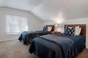 202 NW Thurston Ave, Bend, OR 97703 - Photo 29