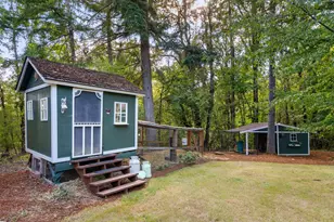 19875 SW Meadow View Dr, McMinnville, OR 97128 - Photo 41